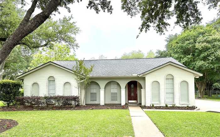 photo 2: 1309 Wendel Street, El Campo TX 77437