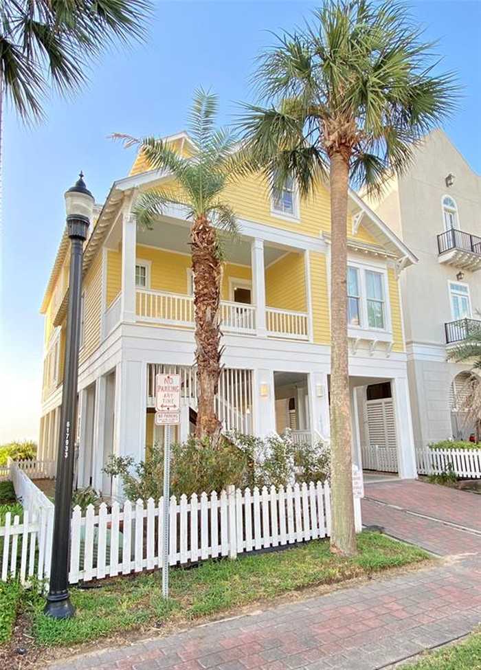 photo 1: 1757 Seaside Drive, Galveston TX 77550