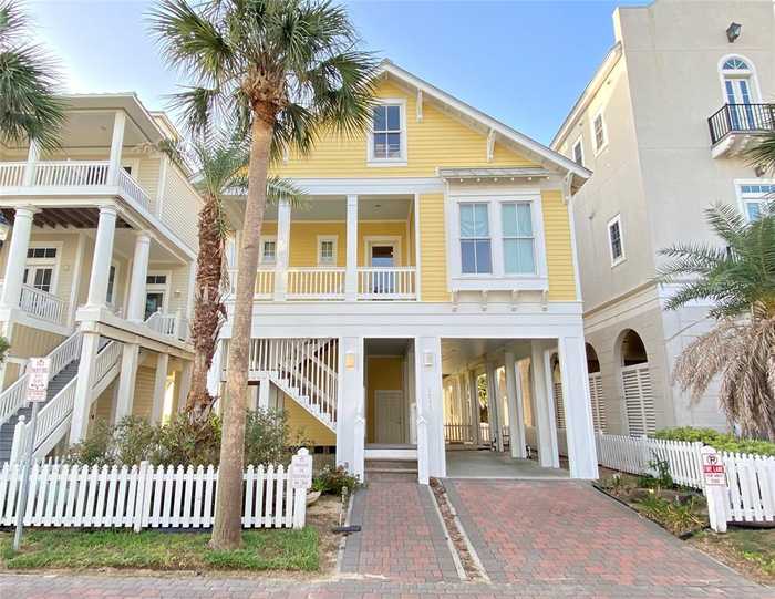 photo 2: 1757 Seaside Drive, Galveston TX 77550