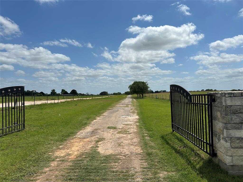 photo 3: 36677 Brumlow Road, Hempstead TX 77445