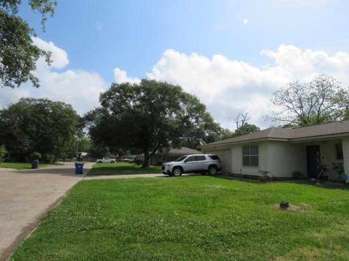 photo 20: 601 Greenbriar Street, Orange TX 77630