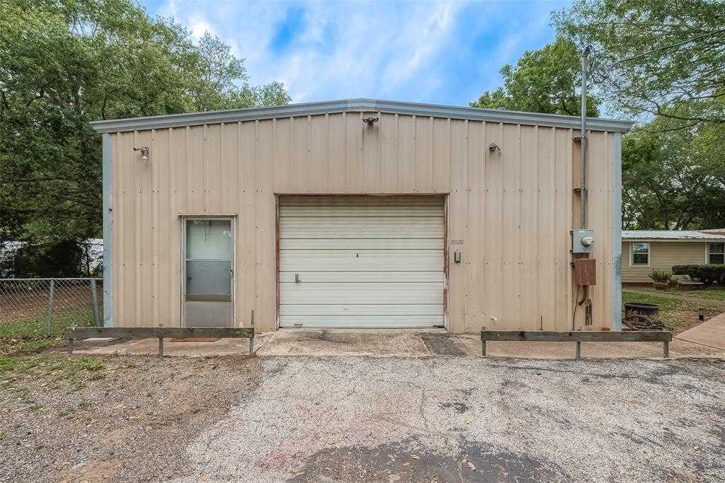 photo 2: 2520 Richmond Street, Needville TX 77461