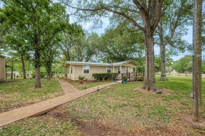 photo 2: 2520 Richmond Street, Needville TX 77461