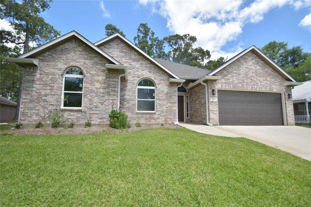 photo 1: 166 Augusta Drive, Trinity TX 75862