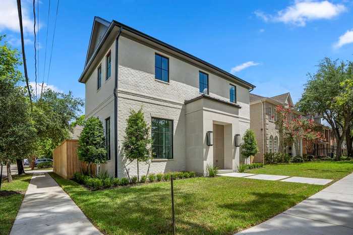 photo 2: 4234 University Boulevard, Houston TX 77005