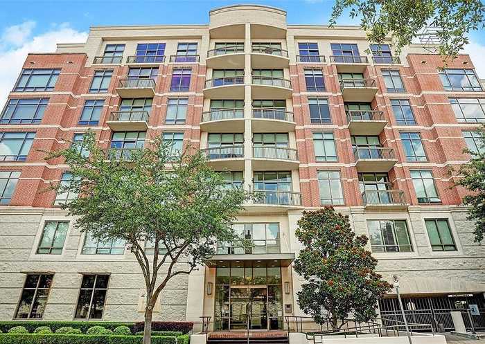 photo 1: 2211 Briarglen Dr Unit 502, Houston TX 77027