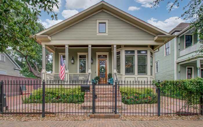 photo 1: 2016 Lubbock Street, Houston TX 77007