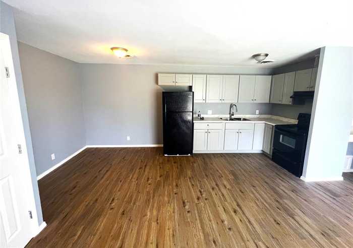 photo 1: 513 E Caney Street, Wharton TX 77488