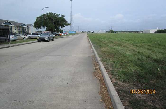 photo 13: Skinner Street, Freeport TX 77541