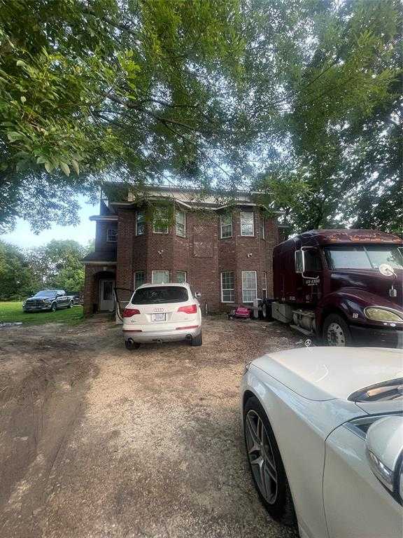 photo 1: 5026 Mallow Street, Houston TX 77033