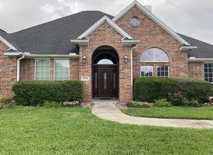 photo 1: 3510 Heights Avenue, Beaumont TX 77706