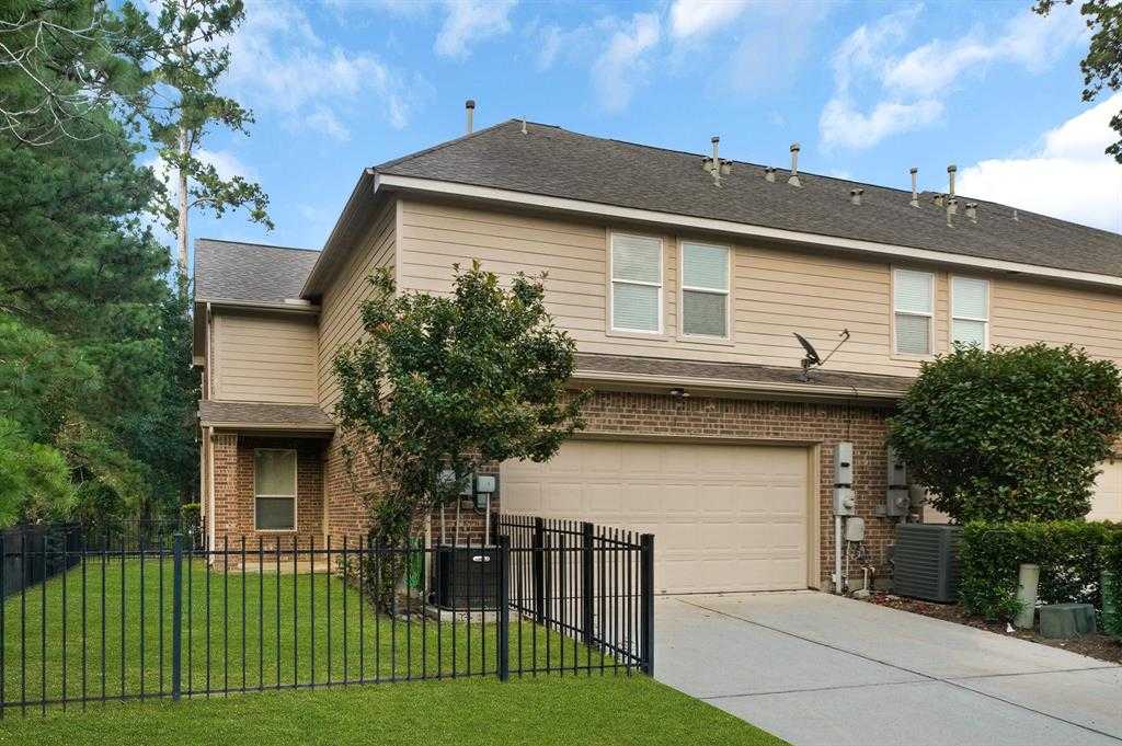 photo 3: 31 Umbria Lane, The Woodlands TX 77382