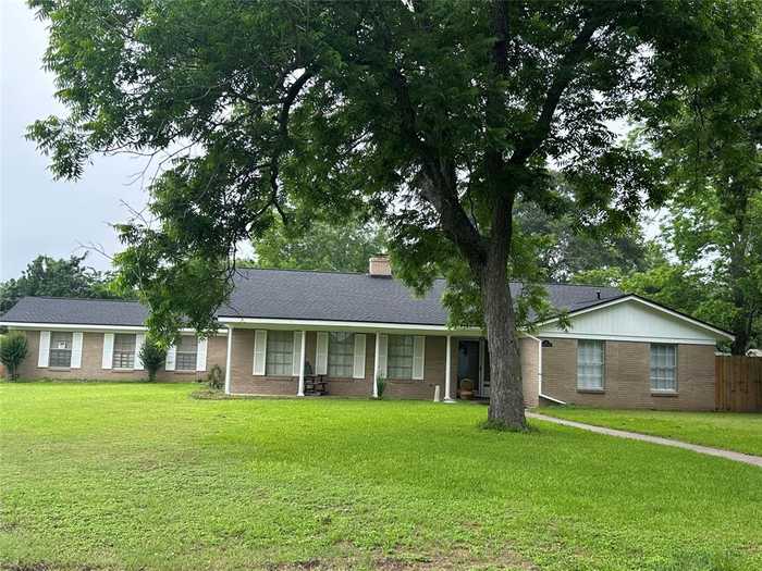 photo 1: 401 E Harbert Avenue, Eagle Lake TX 77434