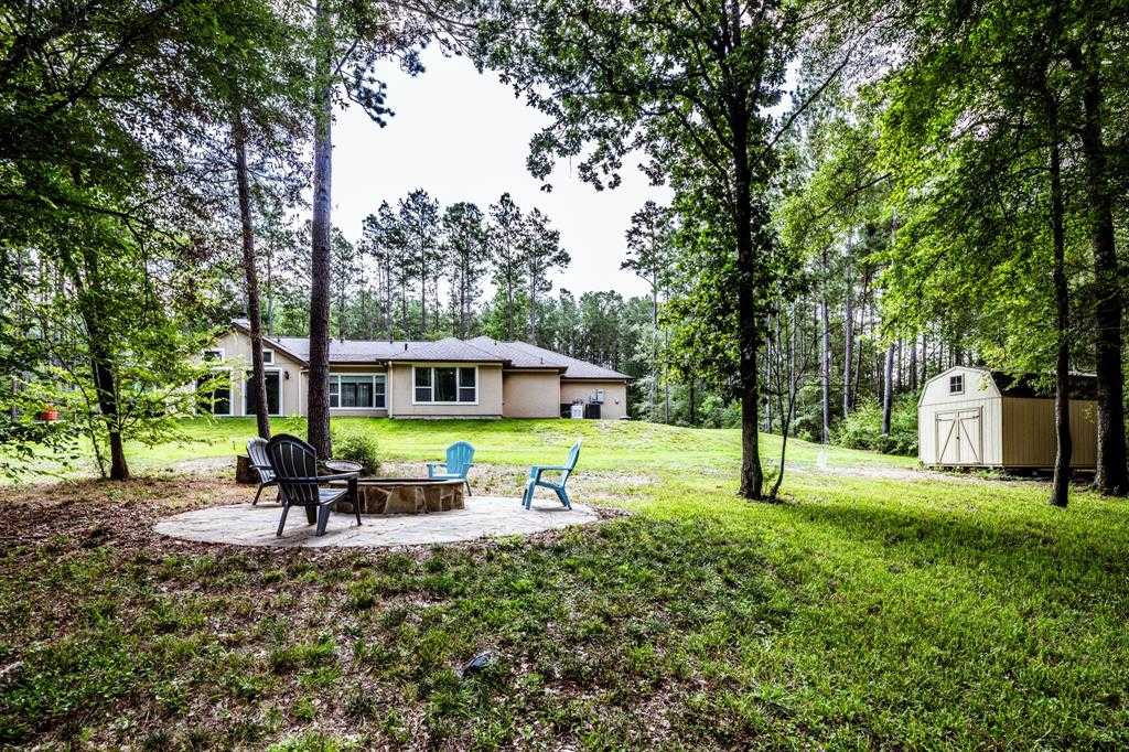 photo 3: 428 Sundog Rd, Huntsville TX 77340