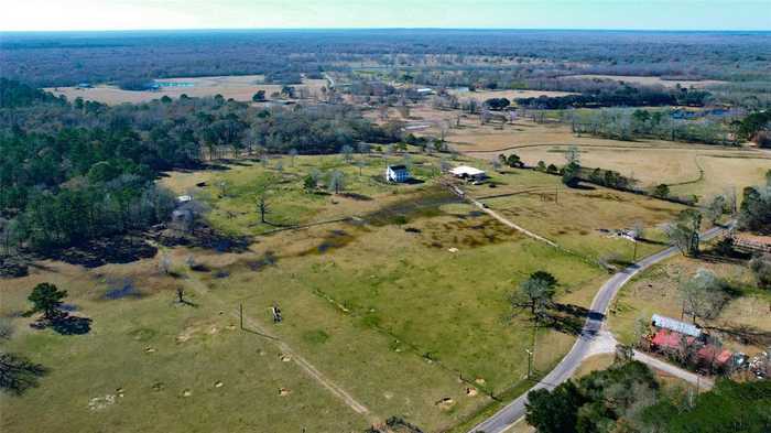 photo 2: 735 County Road 2117, Cleveland TX 77327