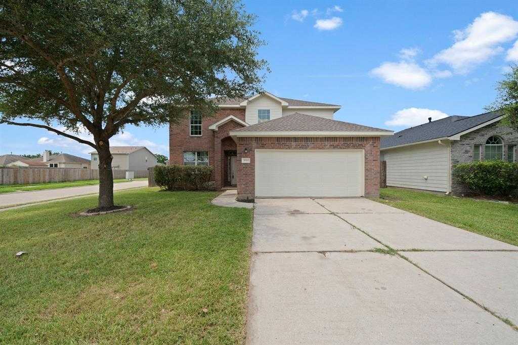 photo 1: 5703 Park Village Drive, Houston TX 77048