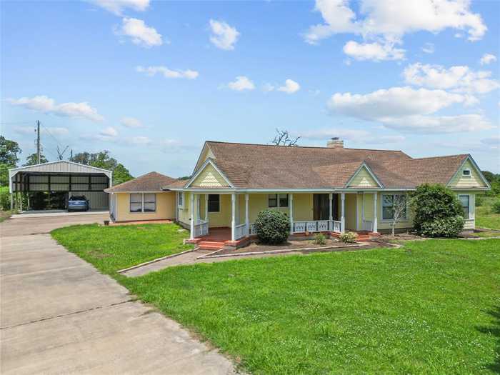 photo 1: 124 Country Road, Angleton TX 77515