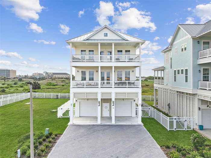 photo 2: 34 Grand Beach Boulevard, Galveston TX 77550