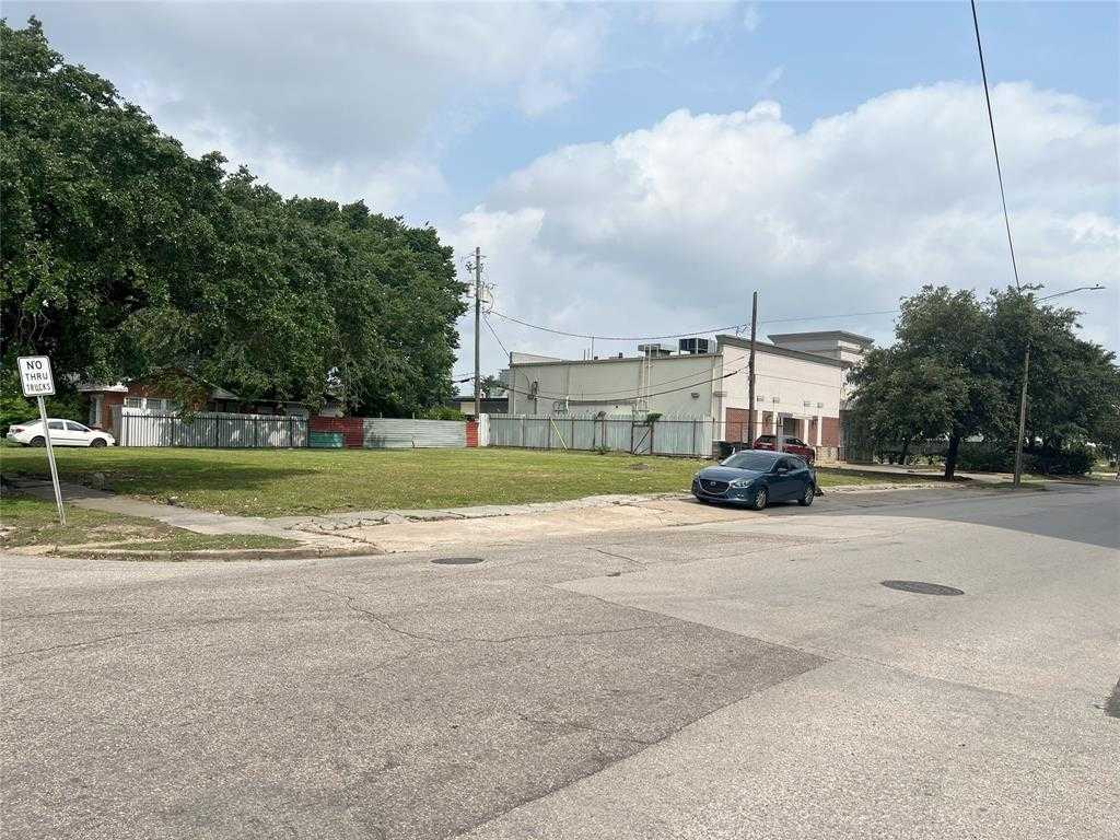 photo 1: 1720 Taft Street, Houston TX 77006