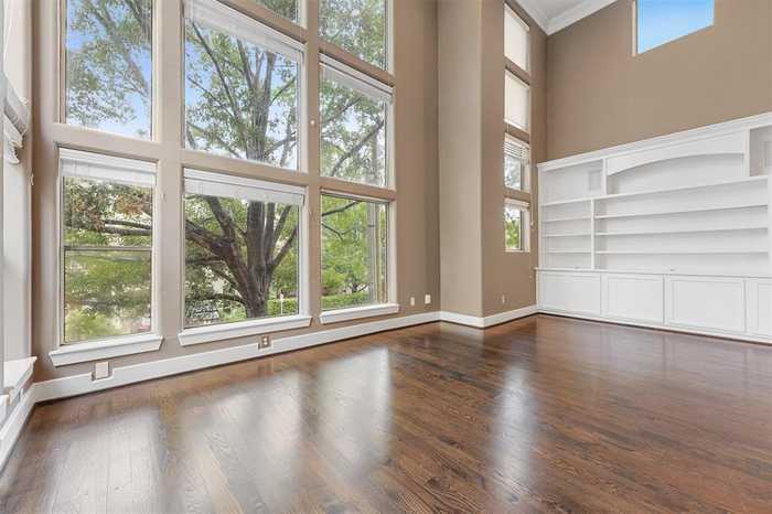 photo 2: 5527 Feagan Street, Houston TX 77007