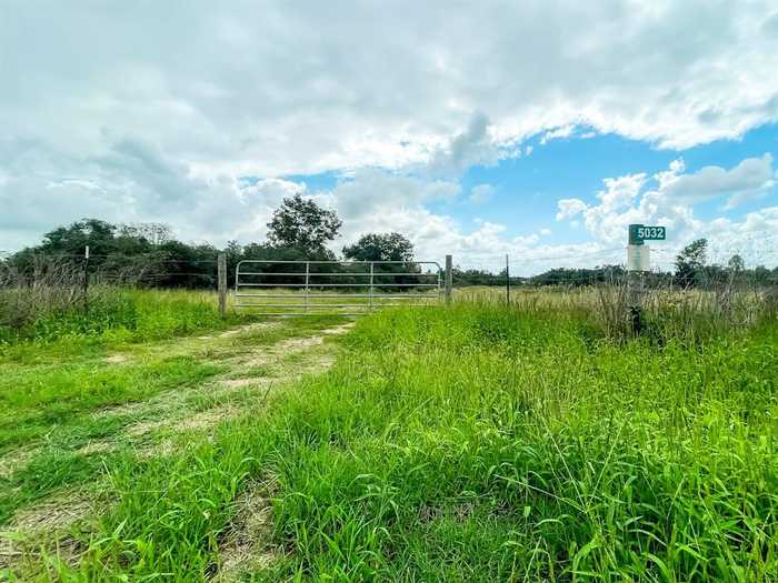 photo 4: 5032 US-90 Alt, Eagle Lake TX 77434