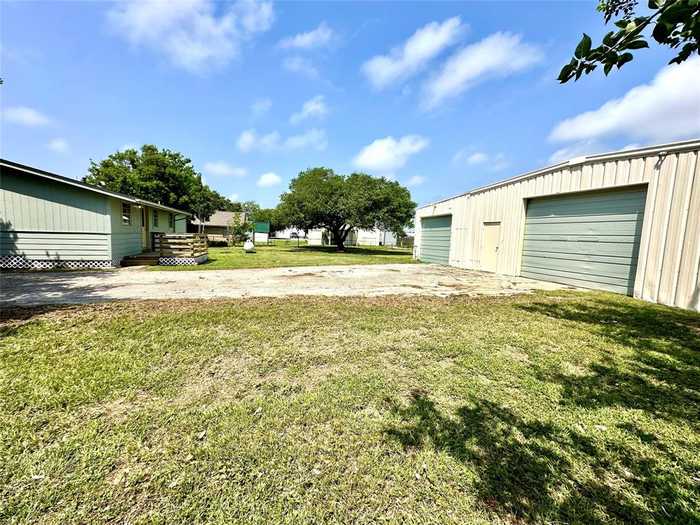 photo 2: 507 Lewis Street, Matagorda TX 77457