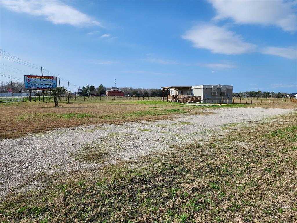 photo 2: 3373 E Highway 6, Alvin TX 77511