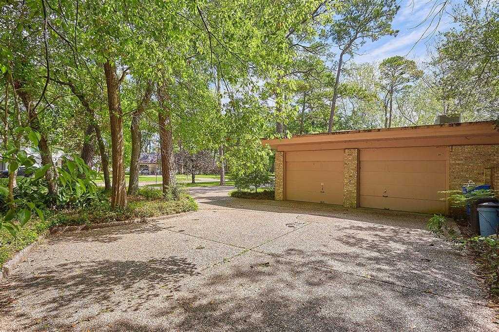 photo 3: 11111 Wickdale Drive, Houston TX 77024