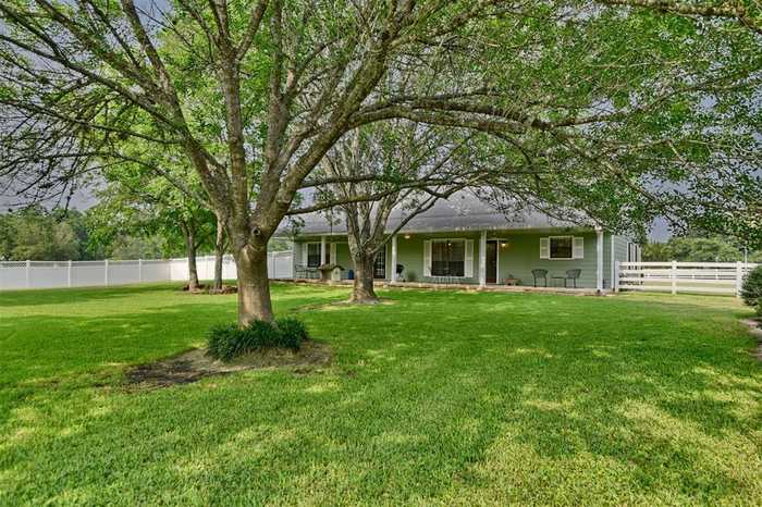 photo 2: 1024 Piper Road, New Ulm TX 78950