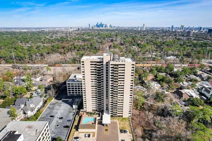 photo 50: 49 Briar Hollow Lane Unit 2301, Houston TX 77027