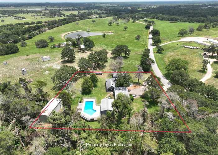 photo 2: 152 Lynn Road, Bellville TX 77418