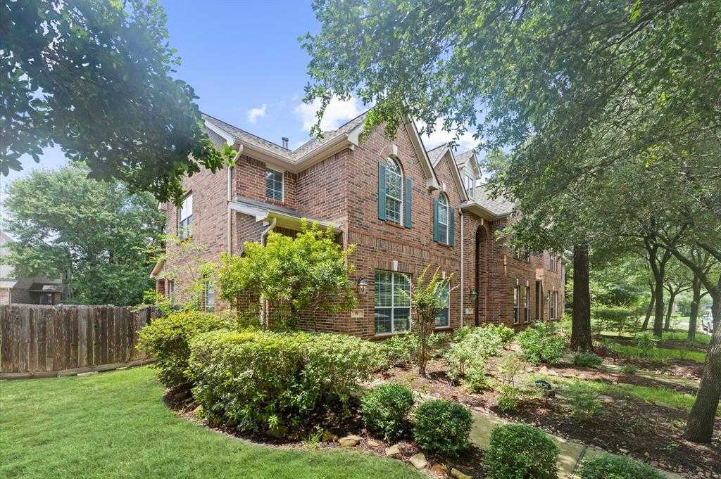 photo 2: 19 Avenswood Place, The Woodlands TX 77382