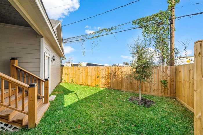 photo 23: 504 Vincent Street, Houston TX 77009