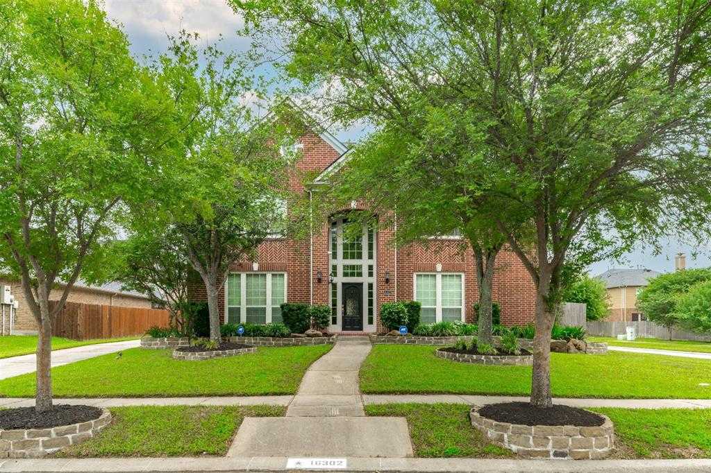 photo 1: 16302 Breakwater Path Drive, Houston TX 77044