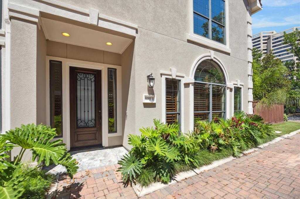 photo 3: 6008 Glencove Street Unit B, Houston TX 77007