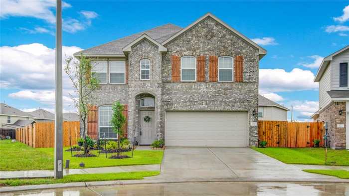 photo 2: 321 Bennett, Angleton TX 77515