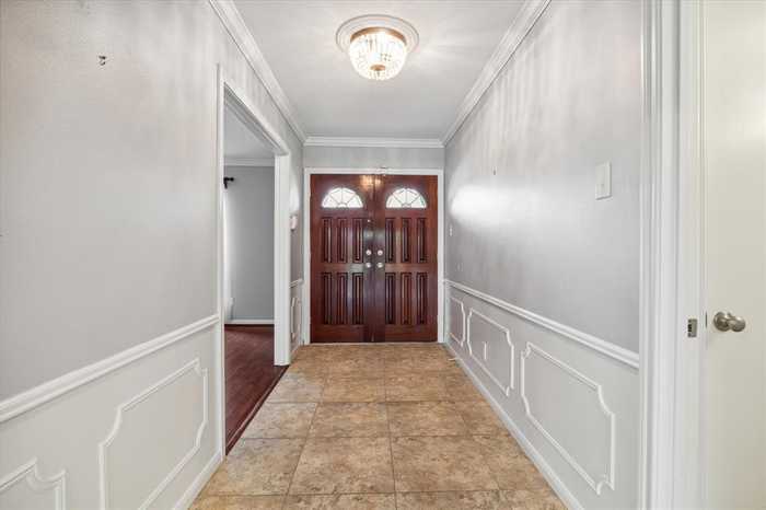 photo 2: 7919 Windswept Lane, Houston TX 77063