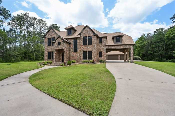 photo 2: 7226 Timberwilde Drive, Alvin TX 77511