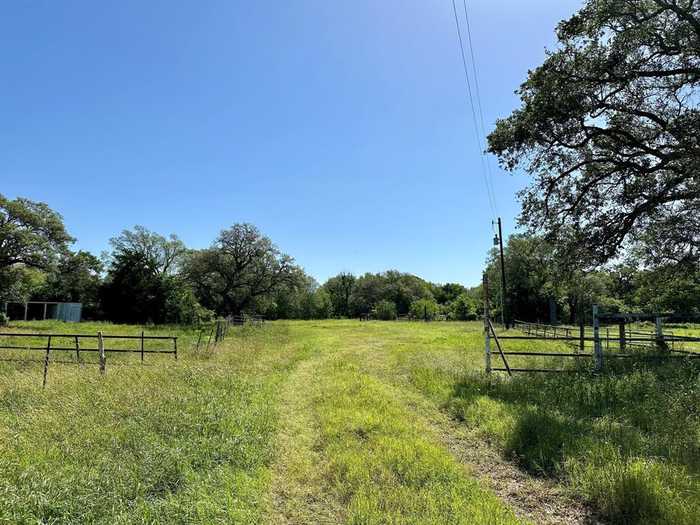 photo 2: 1516 FM 1160 Road, Louise TX 77455