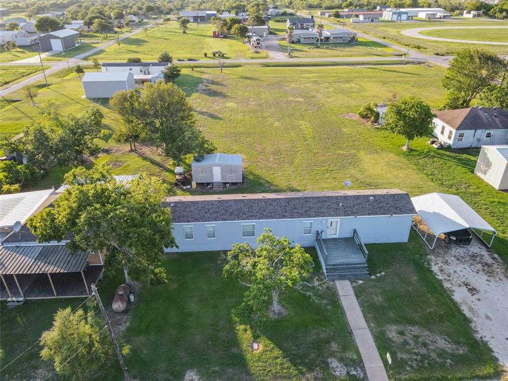 photo 3: 958 Wightman Street, Matagorda TX 77414