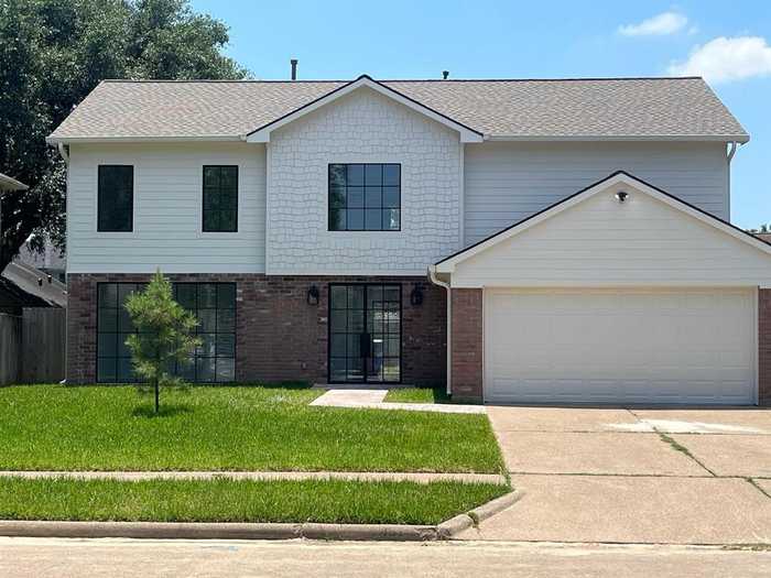 photo 1: 1451 Plumwood Drive, Houston TX 77014