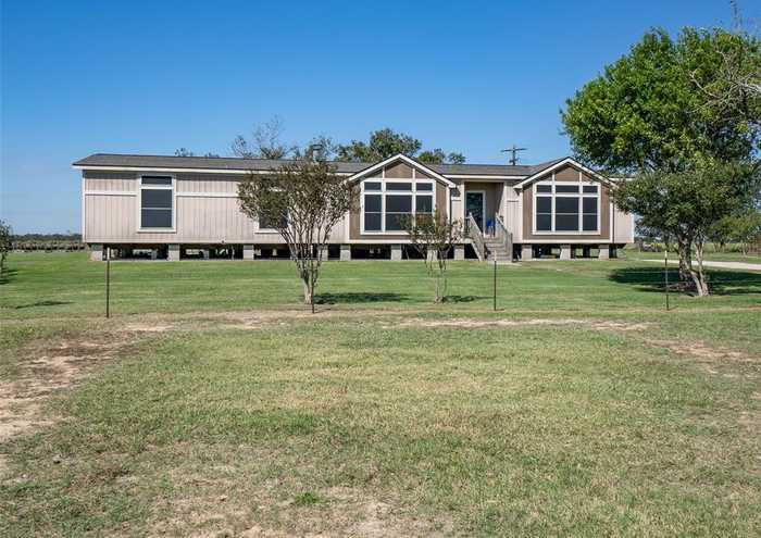 photo 50: 2939 County Road 289, East Bernard TX 77435