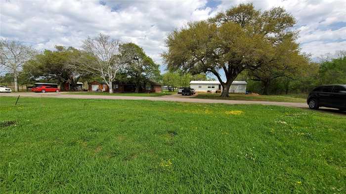 photo 5: 105 Country Oaks Street, Brazoria TX 77422