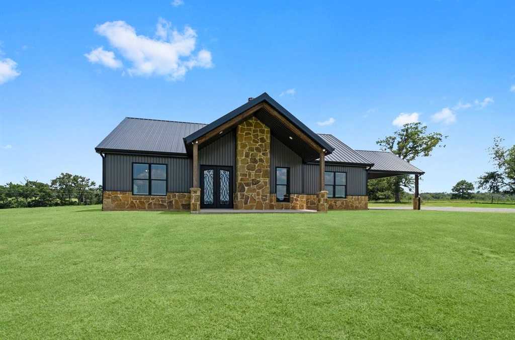 photo 1: 9089 County Road 225, Oakwood TX 75855