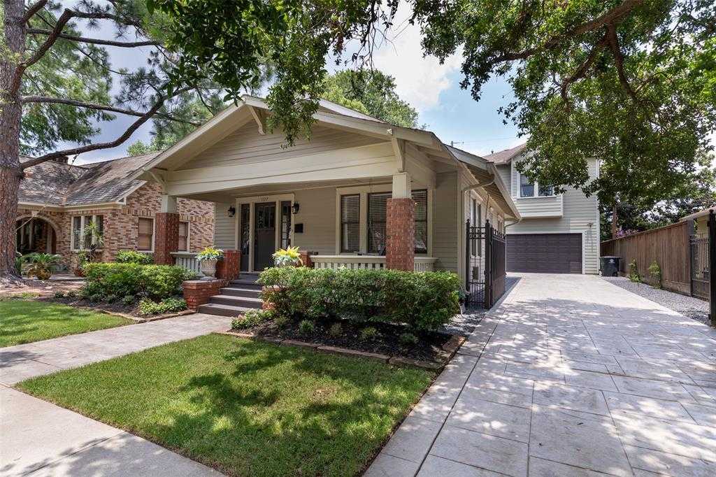 photo 2: 1127 Bayland Avenue, Houston TX 77009