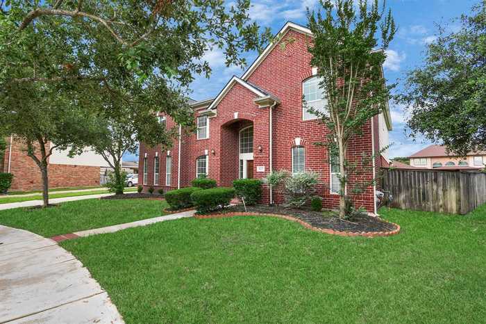 photo 2: 1615 Crystal Meadow Place, Katy TX 77494