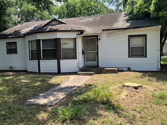 photo 1: 408 Lundy, El Campo TX 77437