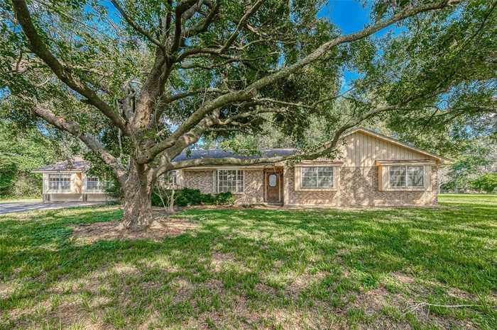 photo 1: 11003 Needville Fairchilds Road, Needville TX 77461