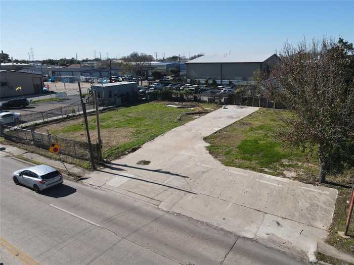 photo 1: Dunvale Road, Houston TX 77063