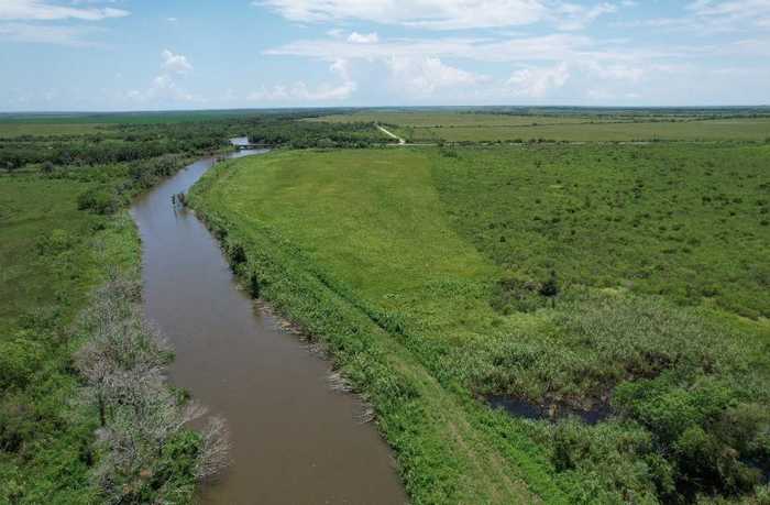 photo 9: Fm-1985, Anahuac TX 77514